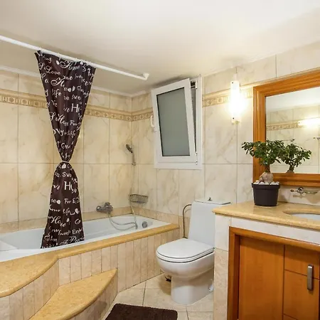 Ruby Apartamento Rhodes City